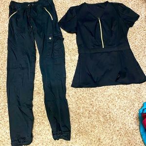 Scrub set (joggers)